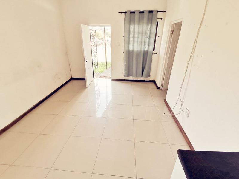 To Let 2 Bedroom Property for Rent in Sarnia KwaZulu-Natal