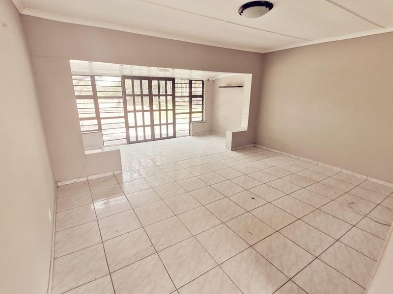 To Let 3 Bedroom Property for Rent in Atholl Heights KwaZulu-Natal