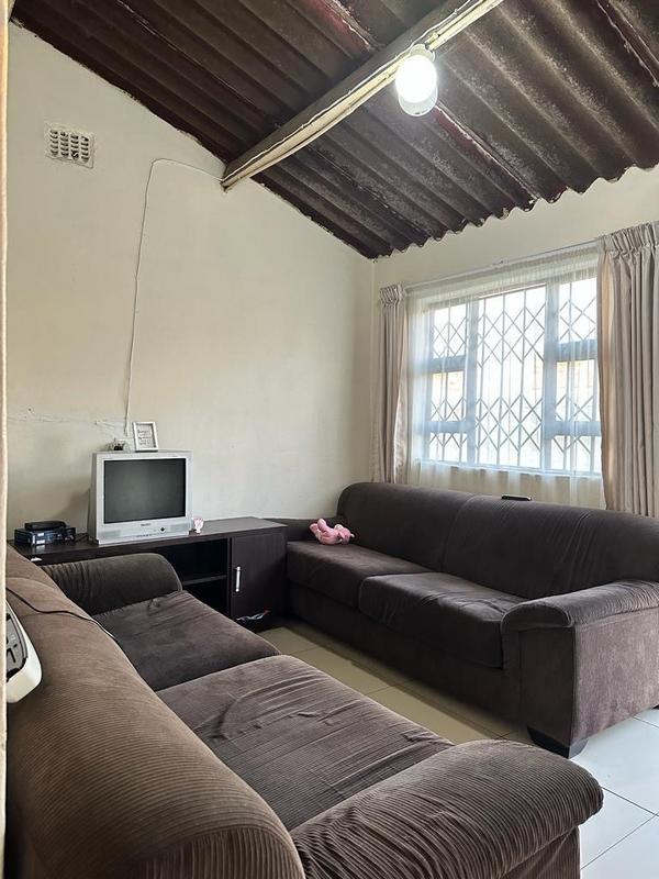 2 Bedroom Property for Sale in Esikhawini KwaZulu-Natal