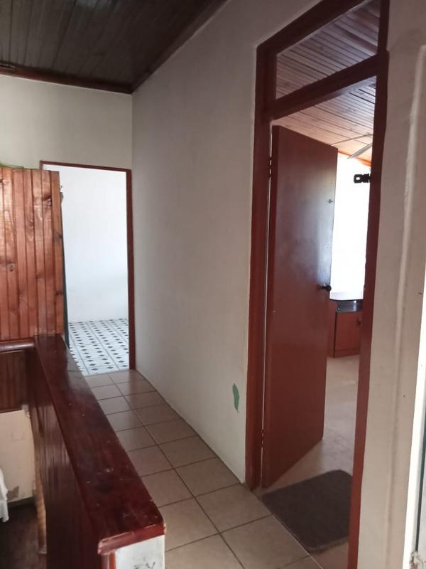 To Let 4 Bedroom Property for Rent in Chatsworth KwaZulu-Natal