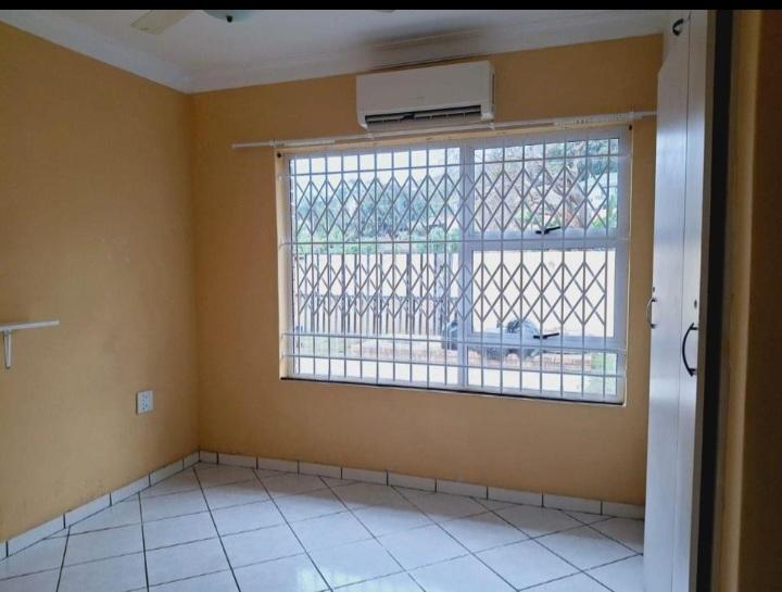 To Let 3 Bedroom Property for Rent in Shelly Beach KwaZulu-Natal