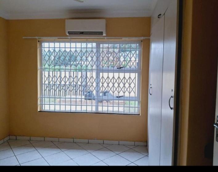 To Let 3 Bedroom Property for Rent in Shelly Beach KwaZulu-Natal