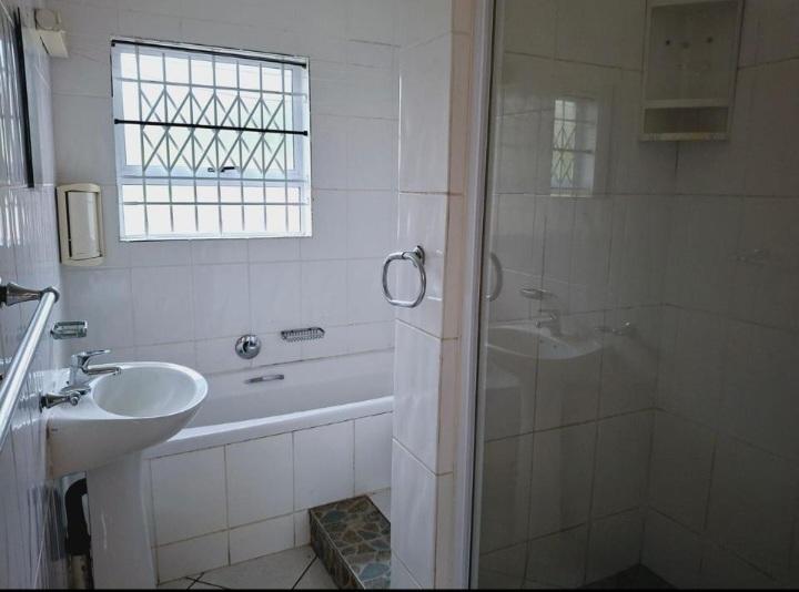 To Let 3 Bedroom Property for Rent in Shelly Beach KwaZulu-Natal