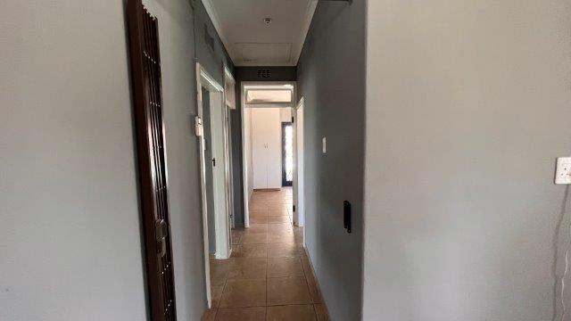 To Let 4 Bedroom Property for Rent in Northdene KwaZulu-Natal