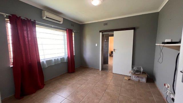 To Let 4 Bedroom Property for Rent in Northdene KwaZulu-Natal