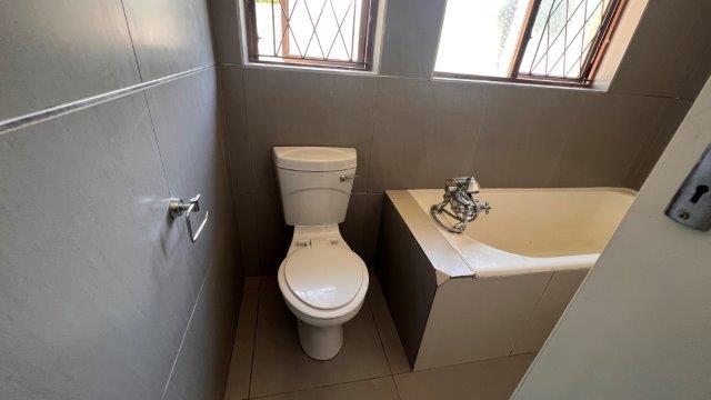 To Let 4 Bedroom Property for Rent in Northdene KwaZulu-Natal