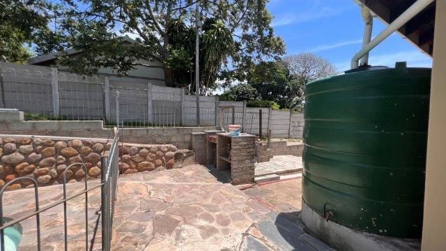 To Let 4 Bedroom Property for Rent in Northdene KwaZulu-Natal