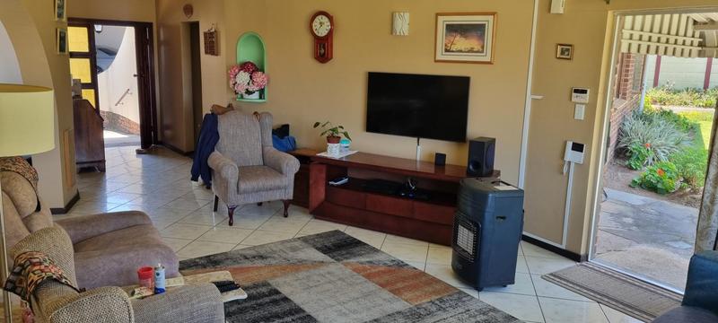 4 Bedroom Property for Sale in Umtentweni KwaZulu-Natal