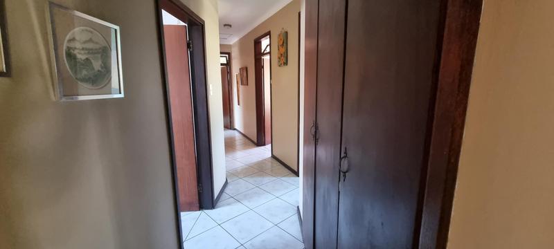 4 Bedroom Property for Sale in Umtentweni KwaZulu-Natal