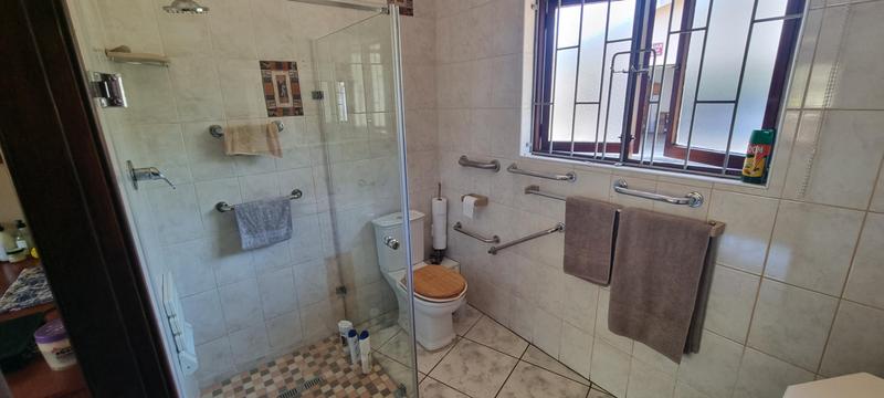 4 Bedroom Property for Sale in Umtentweni KwaZulu-Natal