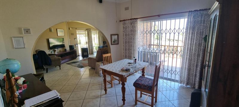 4 Bedroom Property for Sale in Umtentweni KwaZulu-Natal