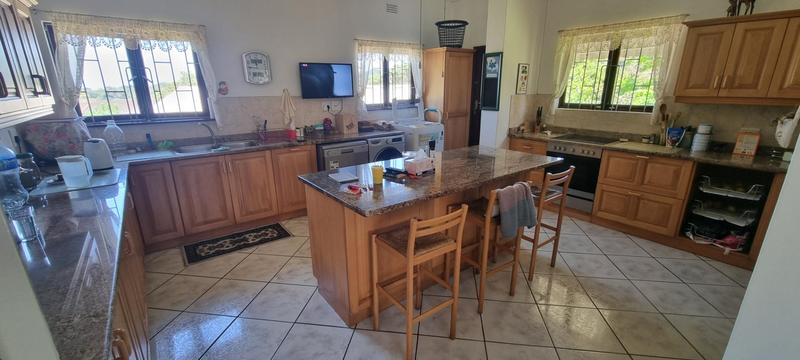 4 Bedroom Property for Sale in Umtentweni KwaZulu-Natal