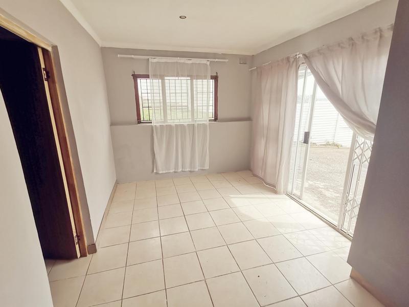 To Let 2 Bedroom Property for Rent in Reservoir Hills KwaZulu-Natal