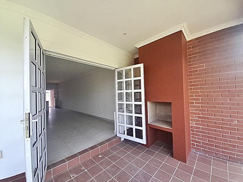 2 Bedroom Property for Sale in Lincoln Meade KwaZulu-Natal