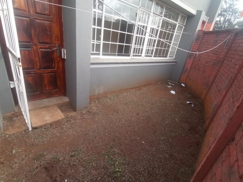 2 Bedroom Property for Sale in Empangeni Central KwaZulu-Natal