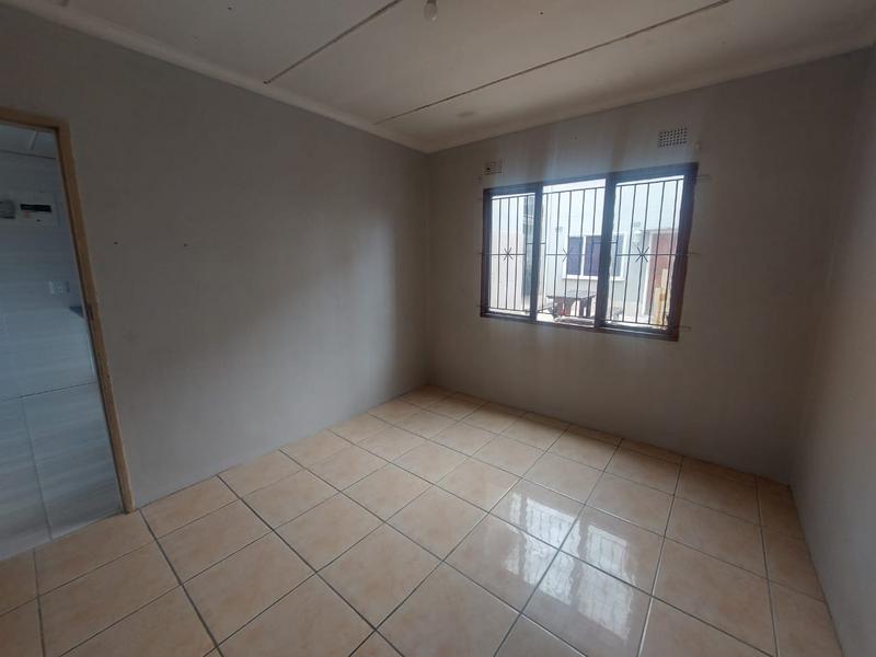 To Let 5 Bedroom Property for Rent in Sunford KwaZulu-Natal