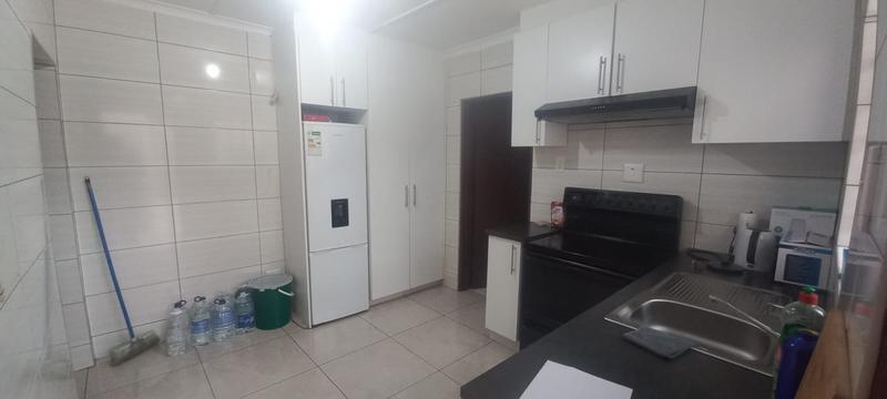 To Let 5 Bedroom Property for Rent in Sunford KwaZulu-Natal