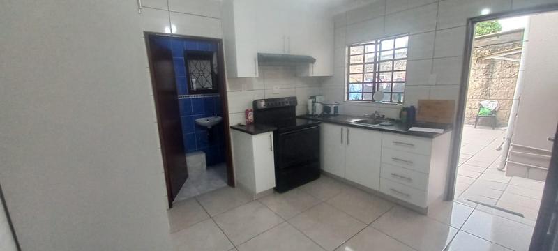 To Let 5 Bedroom Property for Rent in Sunford KwaZulu-Natal