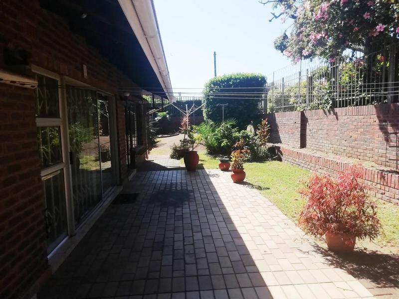 To Let 2 Bedroom Property for Rent in Scottburgh KwaZulu-Natal