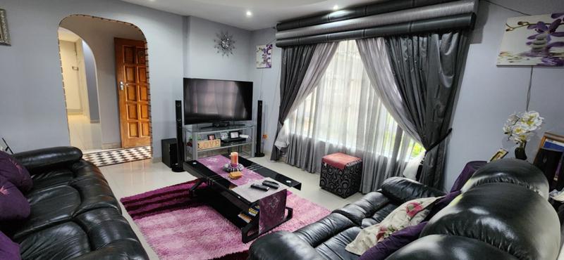 4 Bedroom Property for Sale in Shallcross KwaZulu-Natal