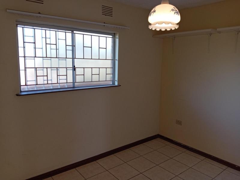 To Let 2 Bedroom Property for Rent in Scottburgh KwaZulu-Natal