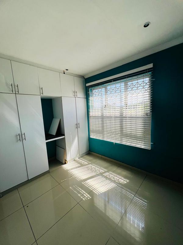 To Let 2 Bedroom Property for Rent in Waterval Park KwaZulu-Natal