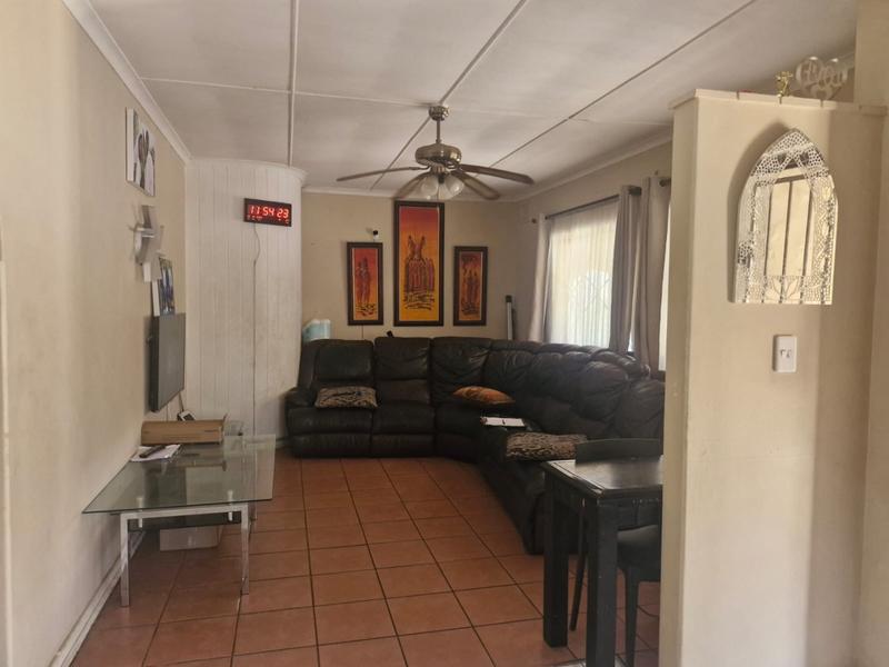 To Let 3 Bedroom Property for Rent in Malvern KwaZulu-Natal