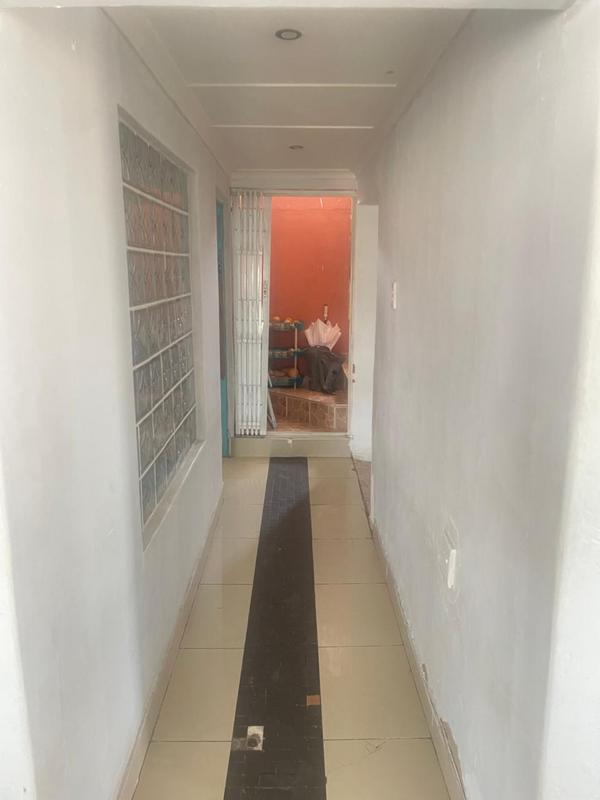 2 Bedroom Property for Sale in Illovo KwaZulu-Natal