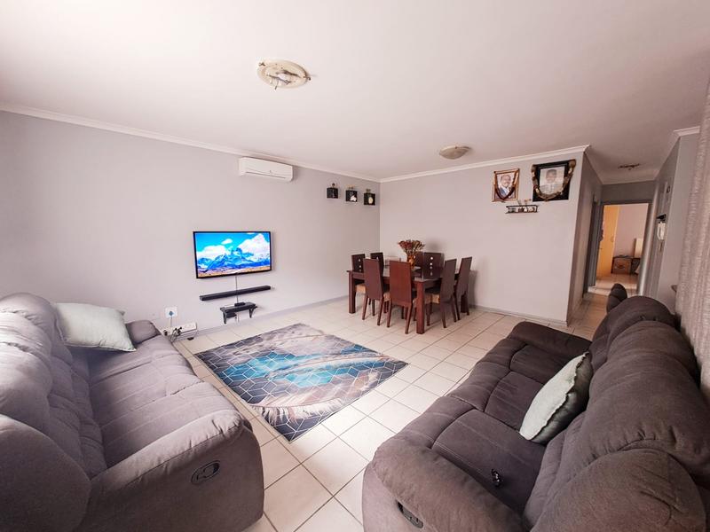 3 Bedroom Property for Sale in Brindhaven KwaZulu-Natal