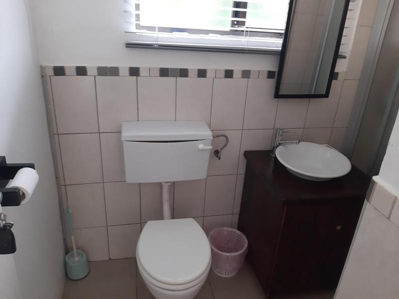 To Let 2 Bedroom Property for Rent in Park Rynie KwaZulu-Natal