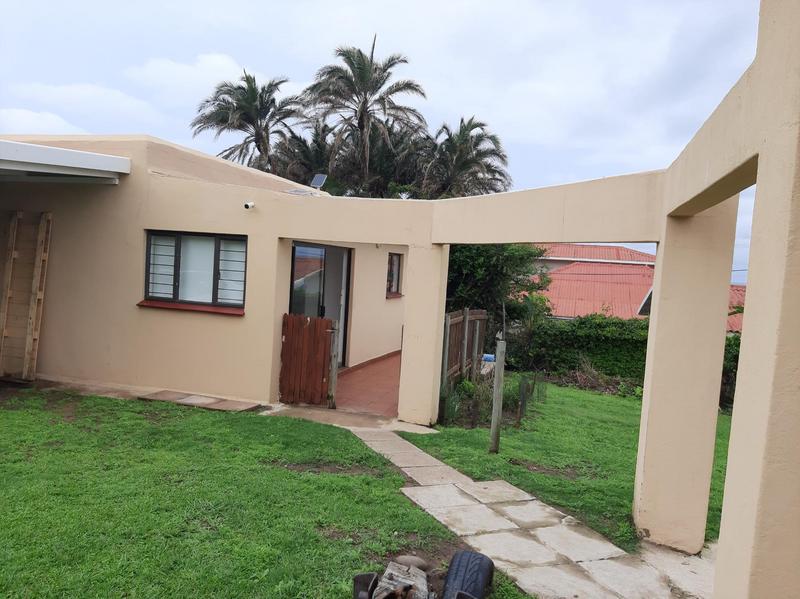 To Let 2 Bedroom Property for Rent in Park Rynie KwaZulu-Natal