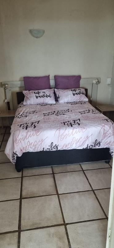 To Let 2 Bedroom Property for Rent in Margate KwaZulu-Natal