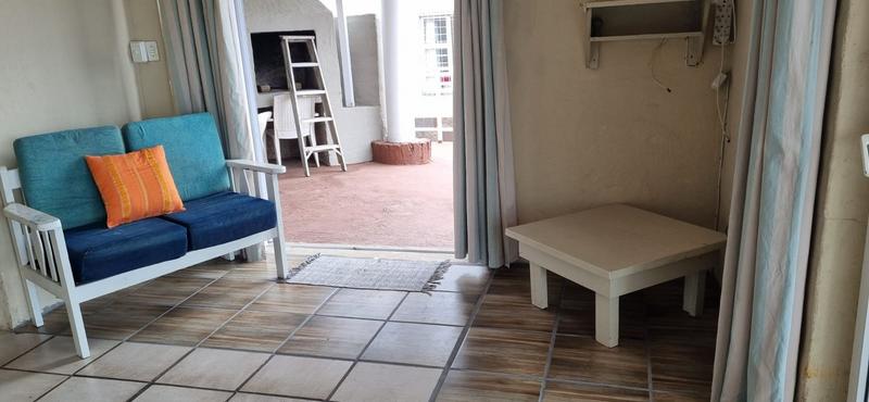 To Let 2 Bedroom Property for Rent in Margate KwaZulu-Natal