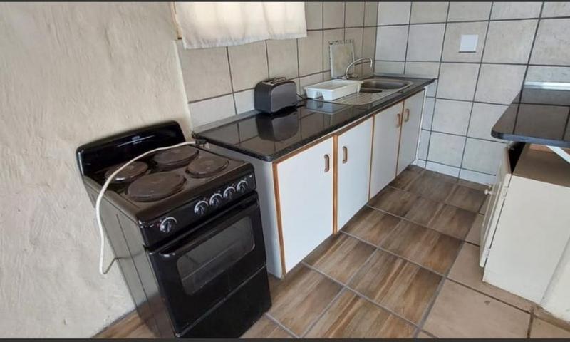 To Let 2 Bedroom Property for Rent in Margate KwaZulu-Natal