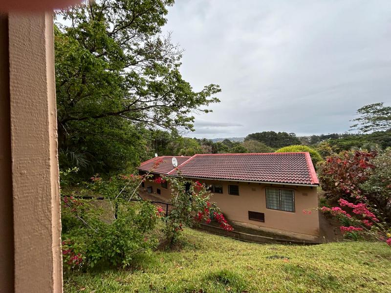 To Let 2 Bedroom Property for Rent in Port Edward KwaZulu-Natal