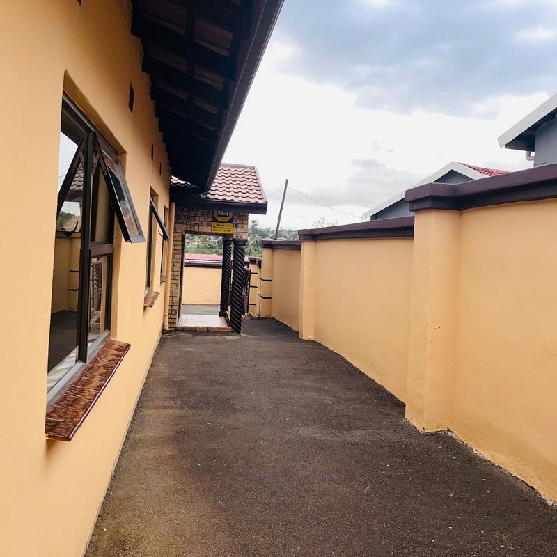 To Let 3 Bedroom Property for Rent in Westgate KwaZulu-Natal