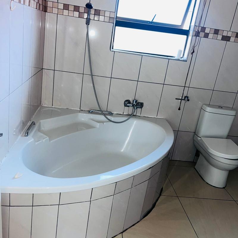 To Let 3 Bedroom Property for Rent in Westgate KwaZulu-Natal