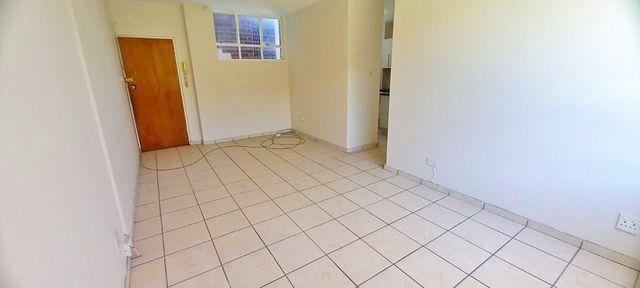 2 Bedroom Property for Sale in Essenwood KwaZulu-Natal