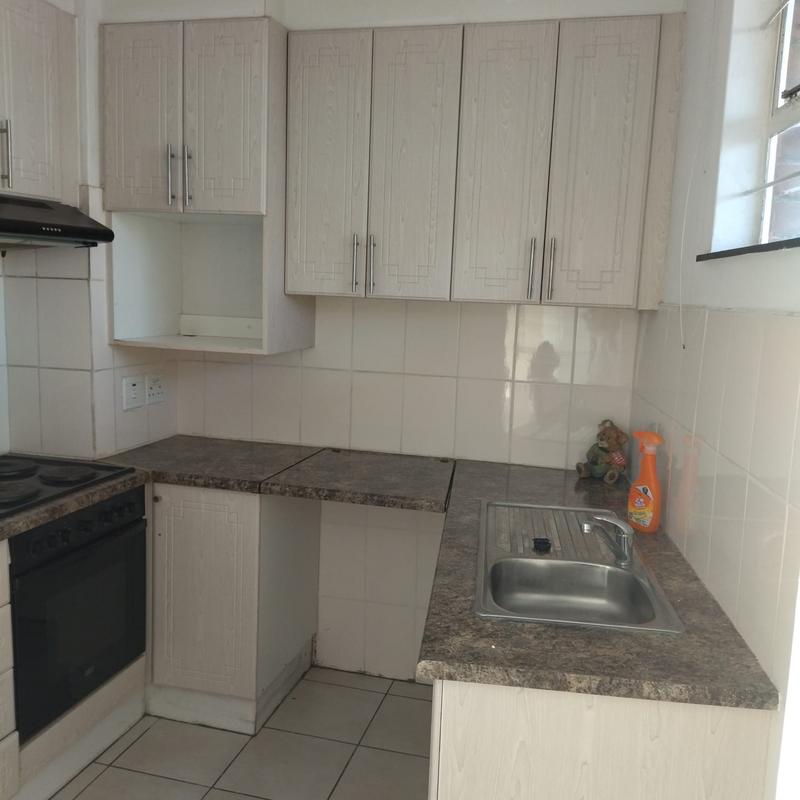 2 Bedroom Property for Sale in Essenwood KwaZulu-Natal