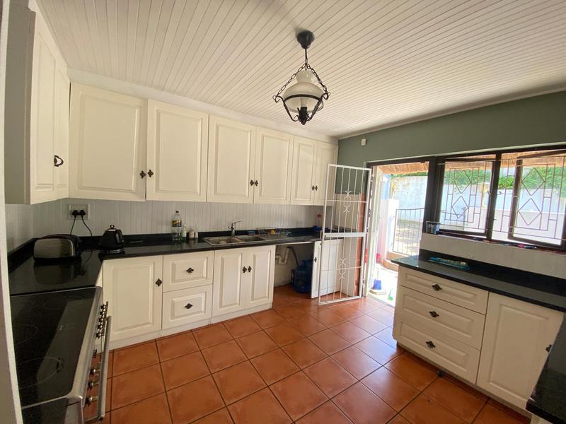 To Let 6 Bedroom Property for Rent in Ballito KwaZulu-Natal