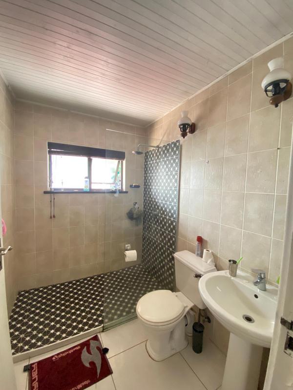 To Let 6 Bedroom Property for Rent in Ballito KwaZulu-Natal