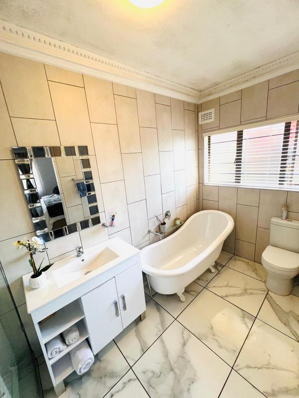 To Let 4 Bedroom Property for Rent in Westville KwaZulu-Natal