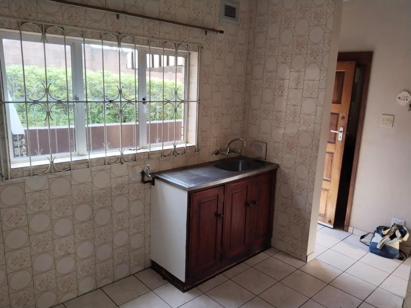 To Let 1 Bedroom Property for Rent in Reservoir Hills KwaZulu-Natal