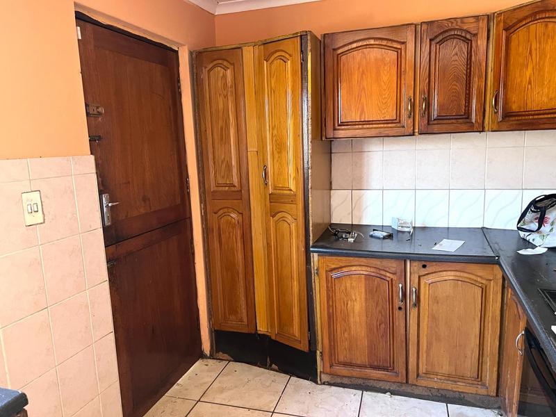 To Let 3 Bedroom Property for Rent in Newlands West KwaZulu-Natal