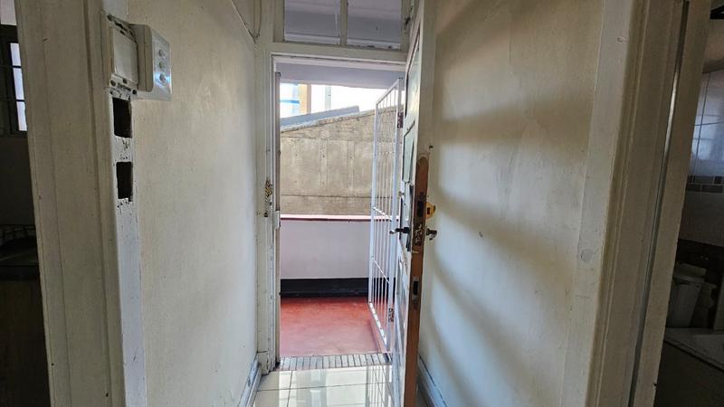 1 Bedroom Property for Sale in Durban Beach KwaZulu-Natal