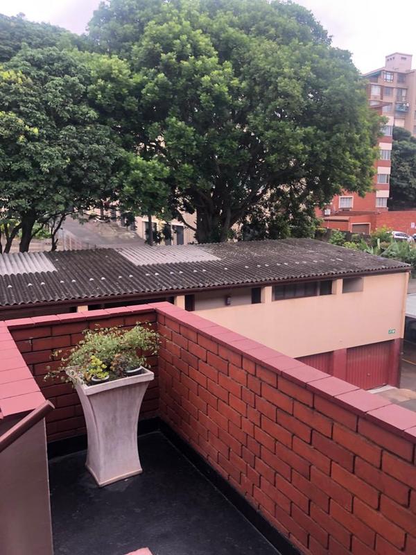 To Let 1 Bedroom Property for Rent in Glenwood KwaZulu-Natal