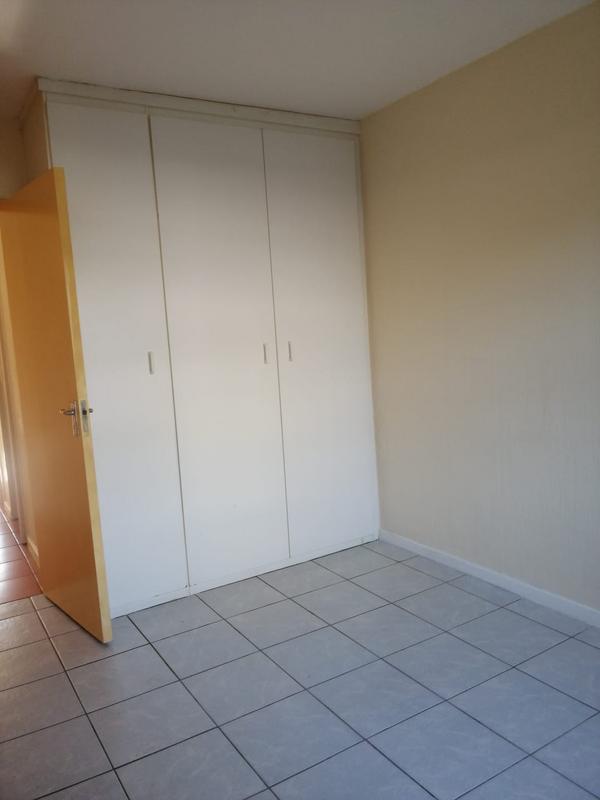 2 Bedroom Property for Sale in Essenwood KwaZulu-Natal