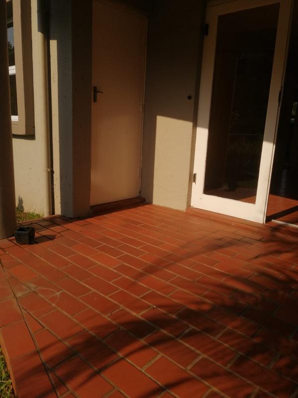 2 Bedroom Property for Sale in Essenwood KwaZulu-Natal