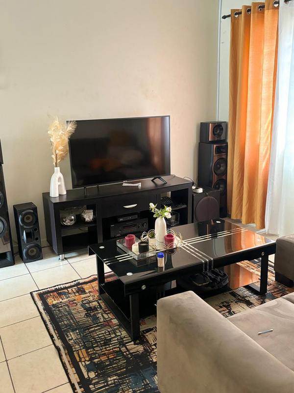 2 Bedroom Property for Sale in Empangeni Central KwaZulu-Natal