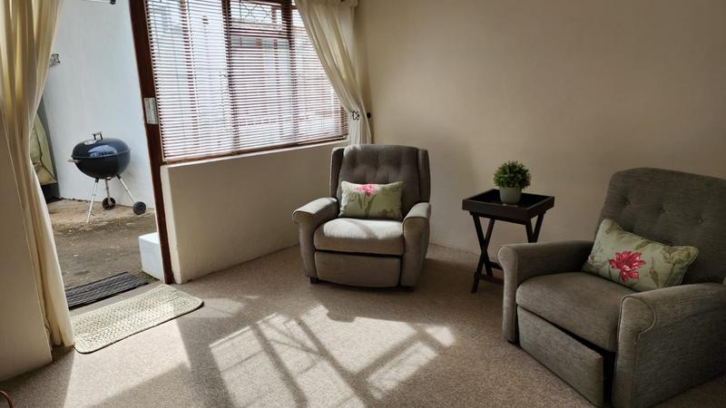 To Let 1 Bedroom Property for Rent in Chase Valley Heights KwaZulu-Natal